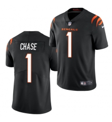 Men's Cincinnati Bengals #1 Ja'Marr Chase Black Vapor Untouchable Limited Stitched Jersey